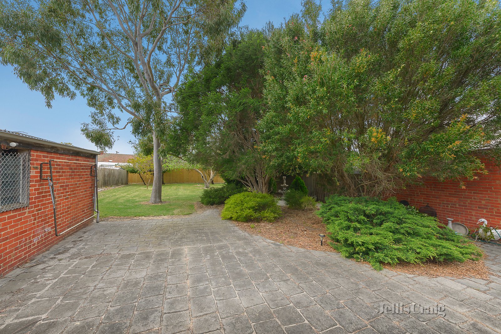 19 Lindsay Street, Mckinnon image 5