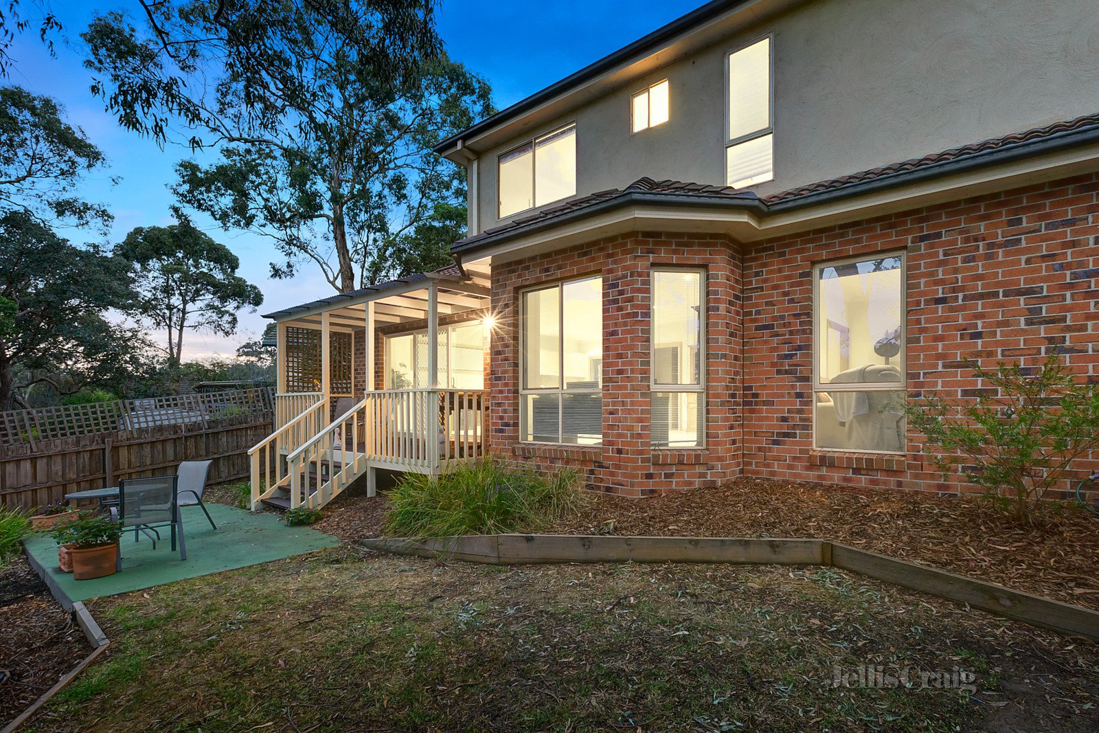 19 Lorraine Drive, Briar Hill image 9