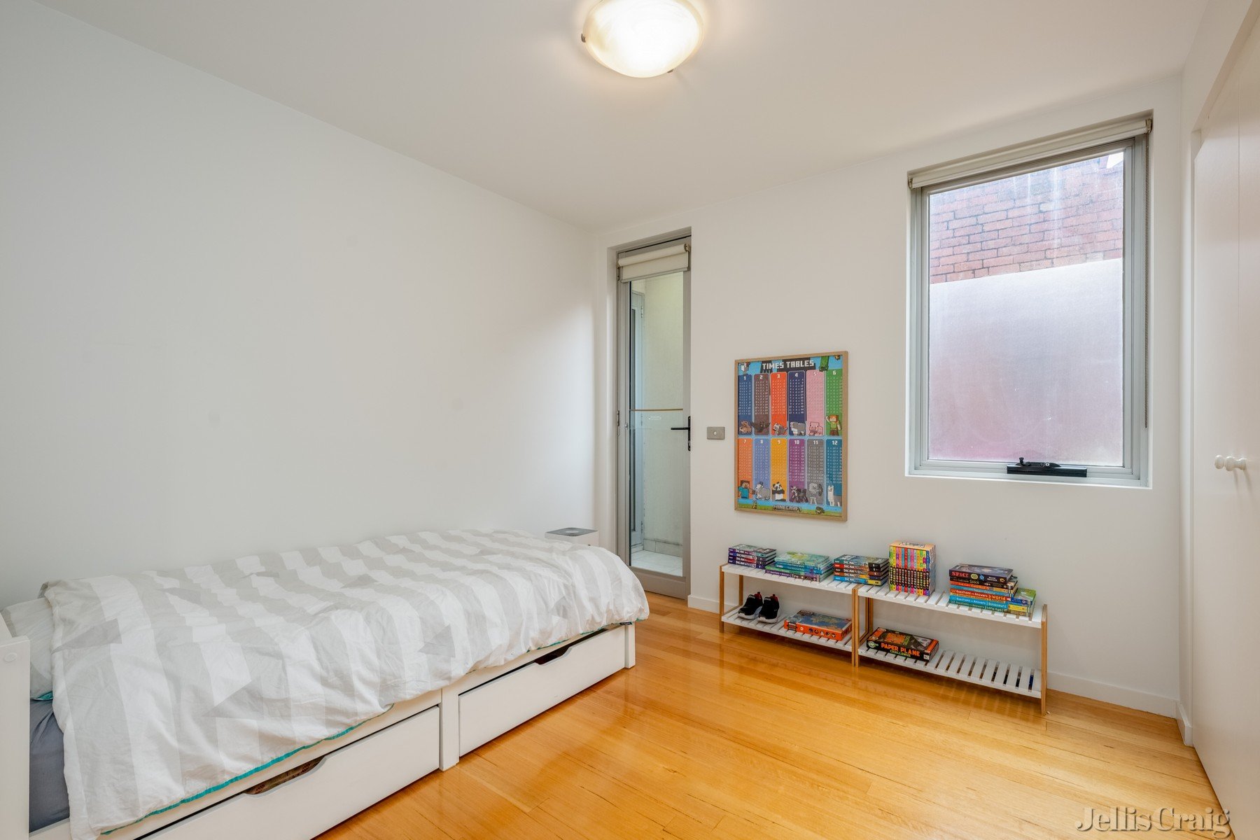 1/9 Loughmore Lane, North Melbourne image 5
