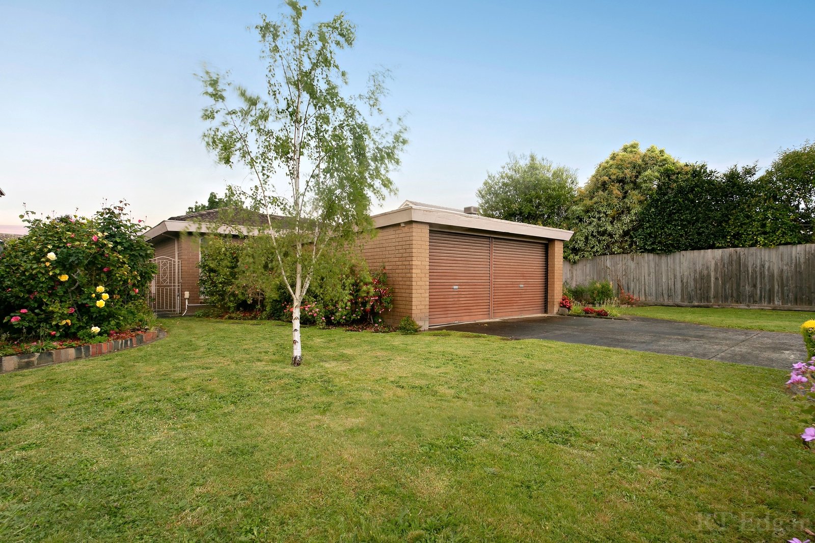 Property Gallery Thumbnail 3