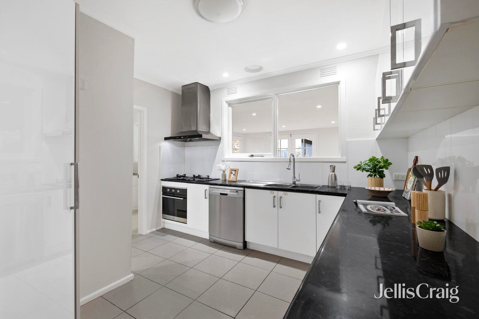19 Lynne Street, Donvale image 5