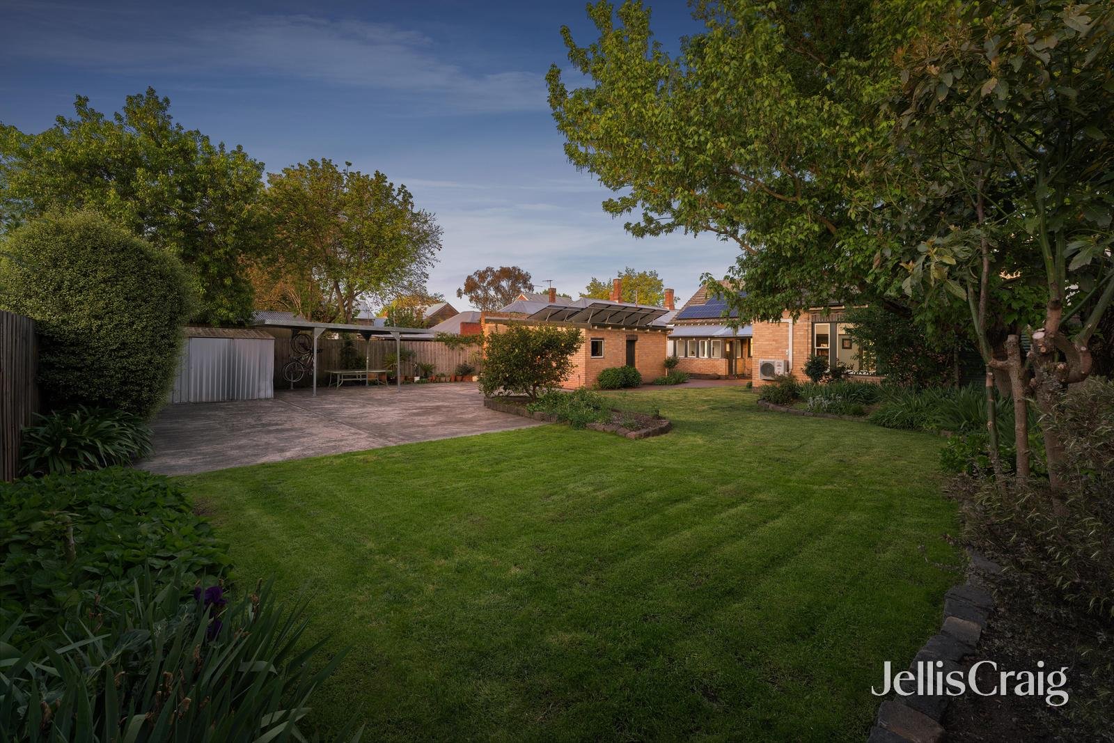 19 Lyons Street North, Ballarat Central image 12