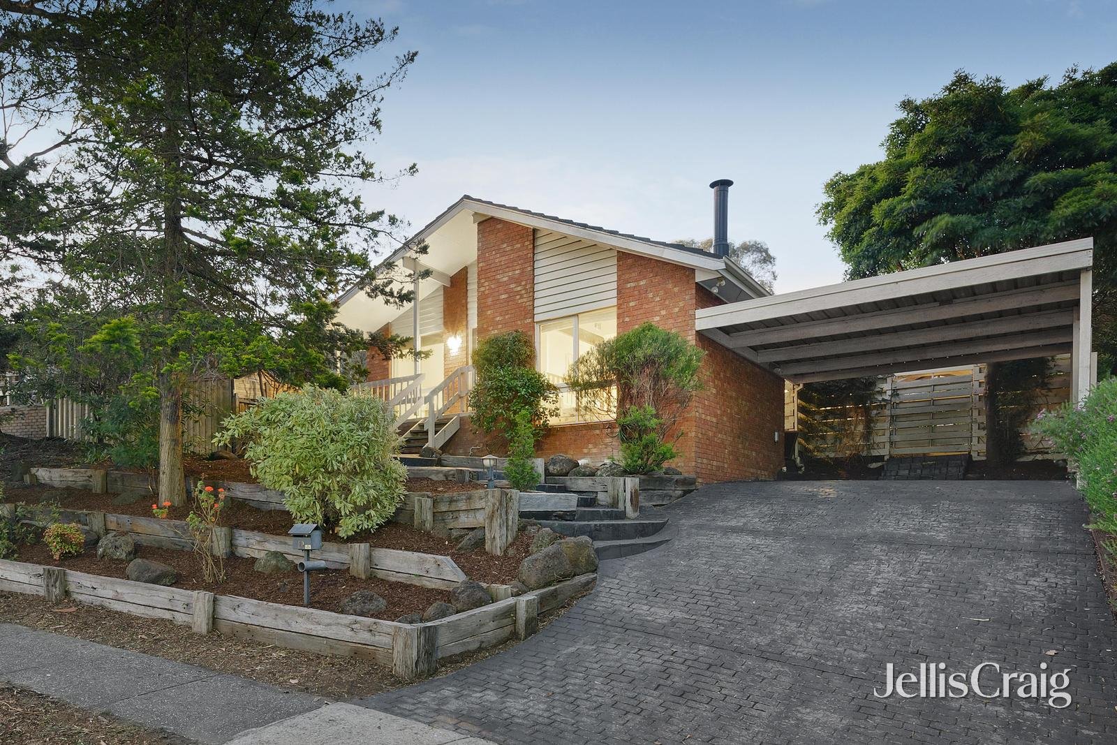 19 Macdhui Avenue, Eltham&nbsp;North image 1