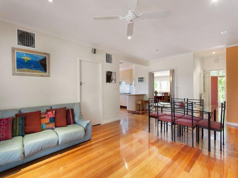 19 Manniche Avenue, Mont Albert North image 5