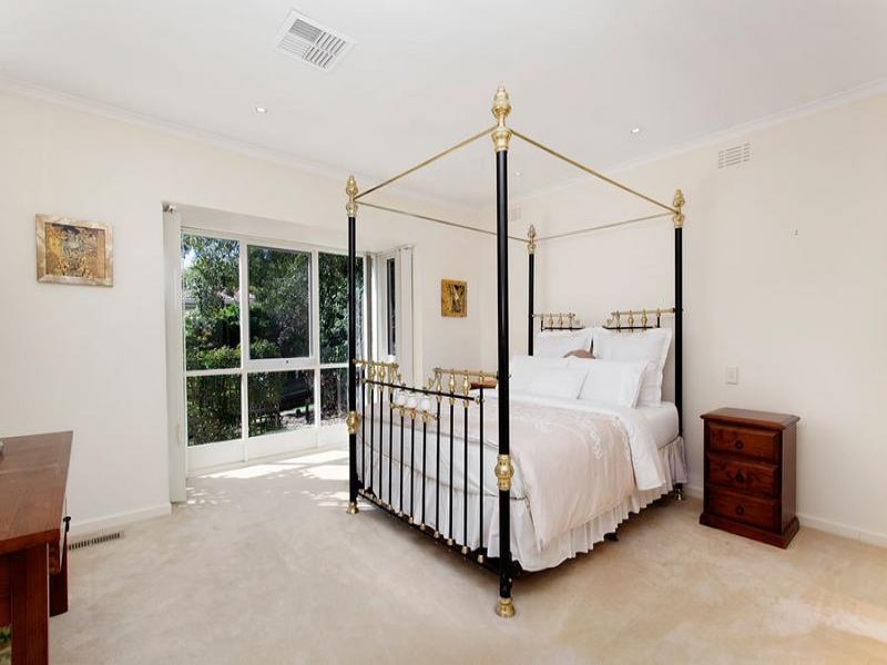19 Manniche Avenue, Mont Albert North image 7