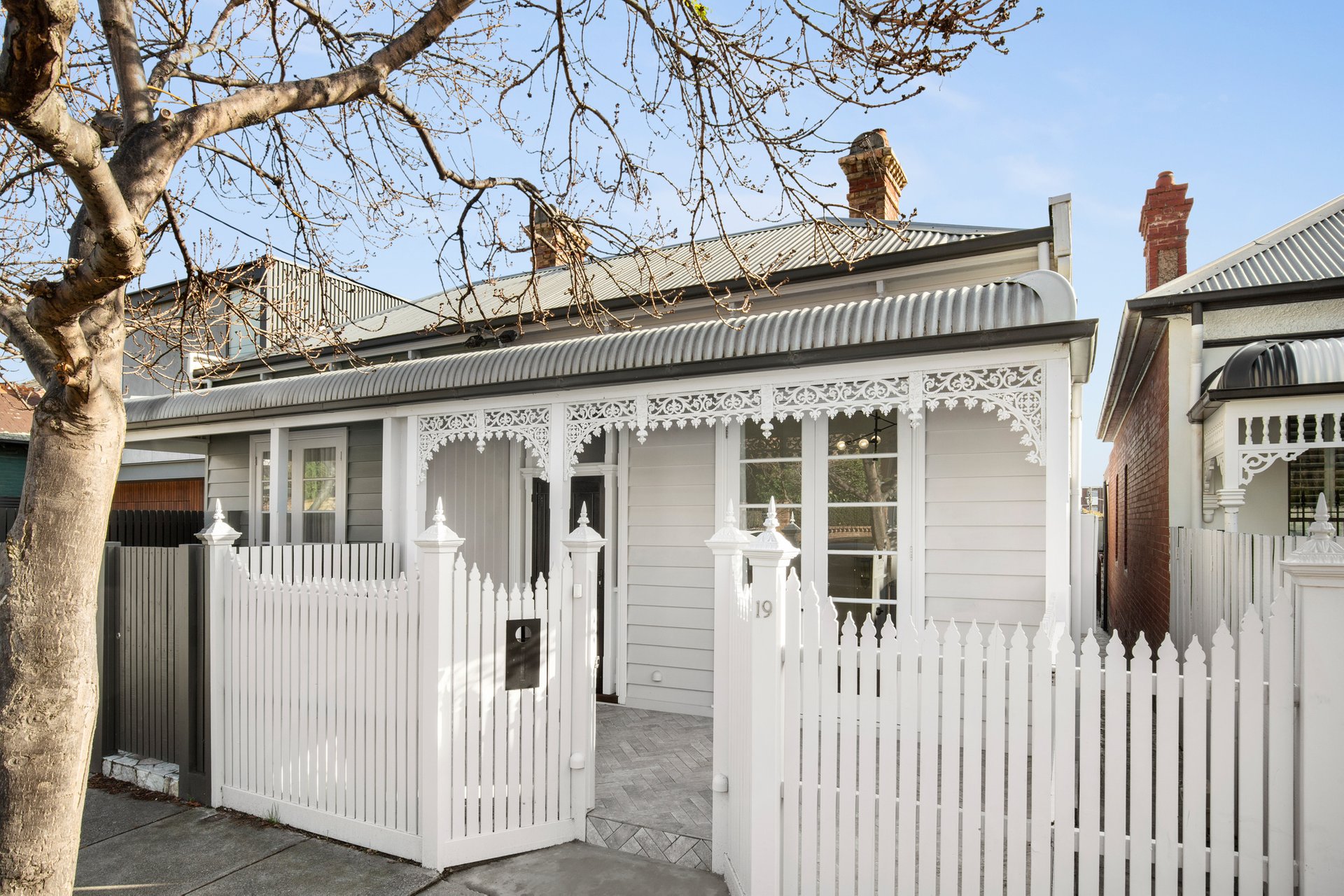 Property Gallery Thumbnail 8
