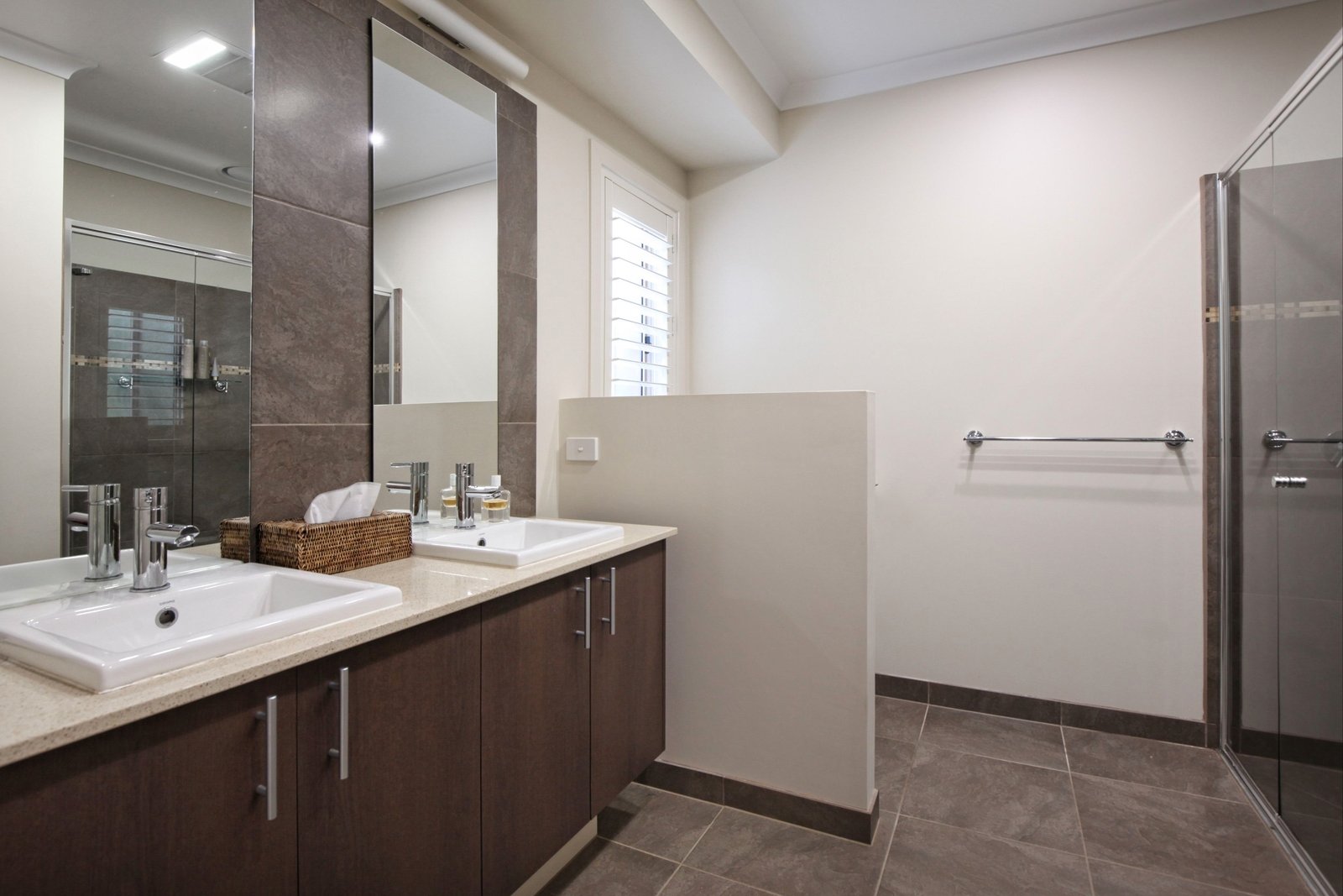 Property Gallery Thumbnail 11