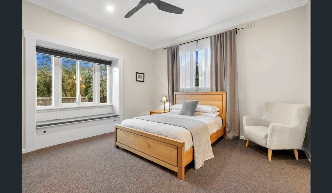 Property Gallery Thumbnail 9