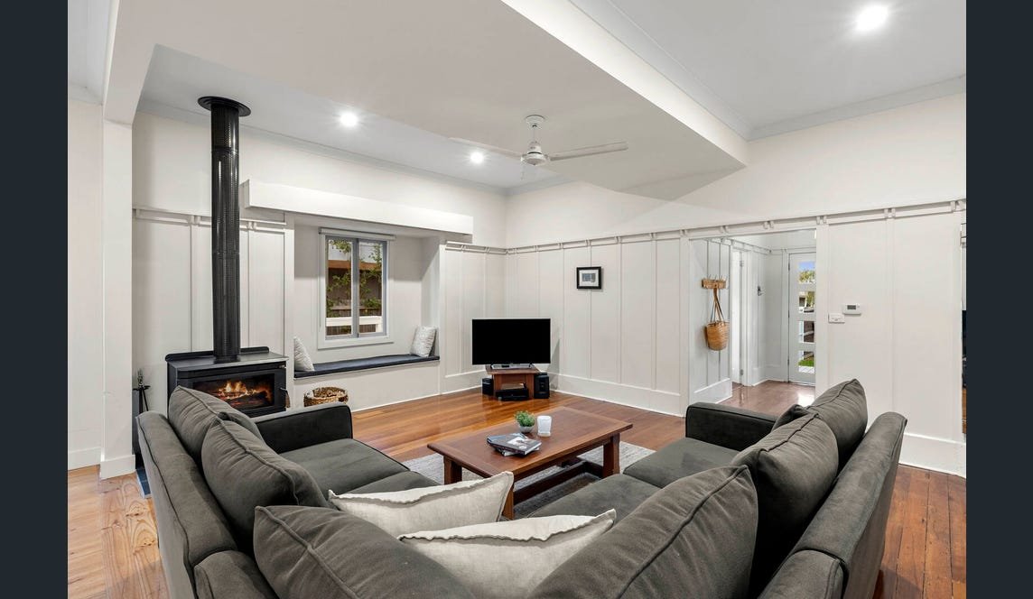Property Gallery Thumbnail 6
