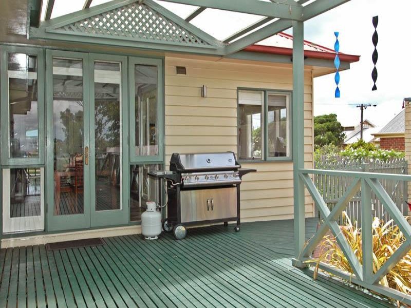 19 Mervyn Street, Newtown image 3
