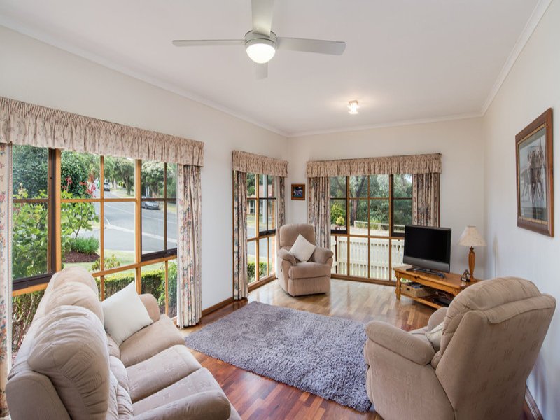 19 Nangathan Way, Croydon North image 3