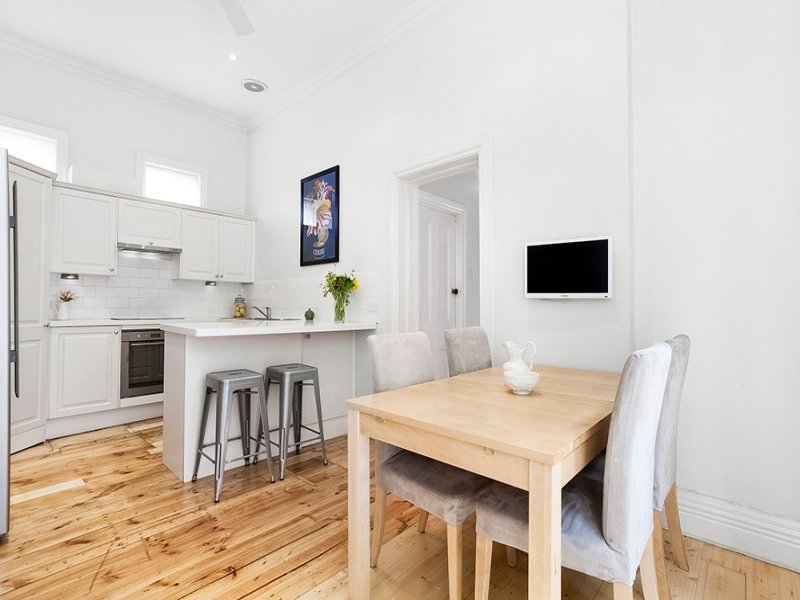 19 Nepean Highway, Elsternwick image 4