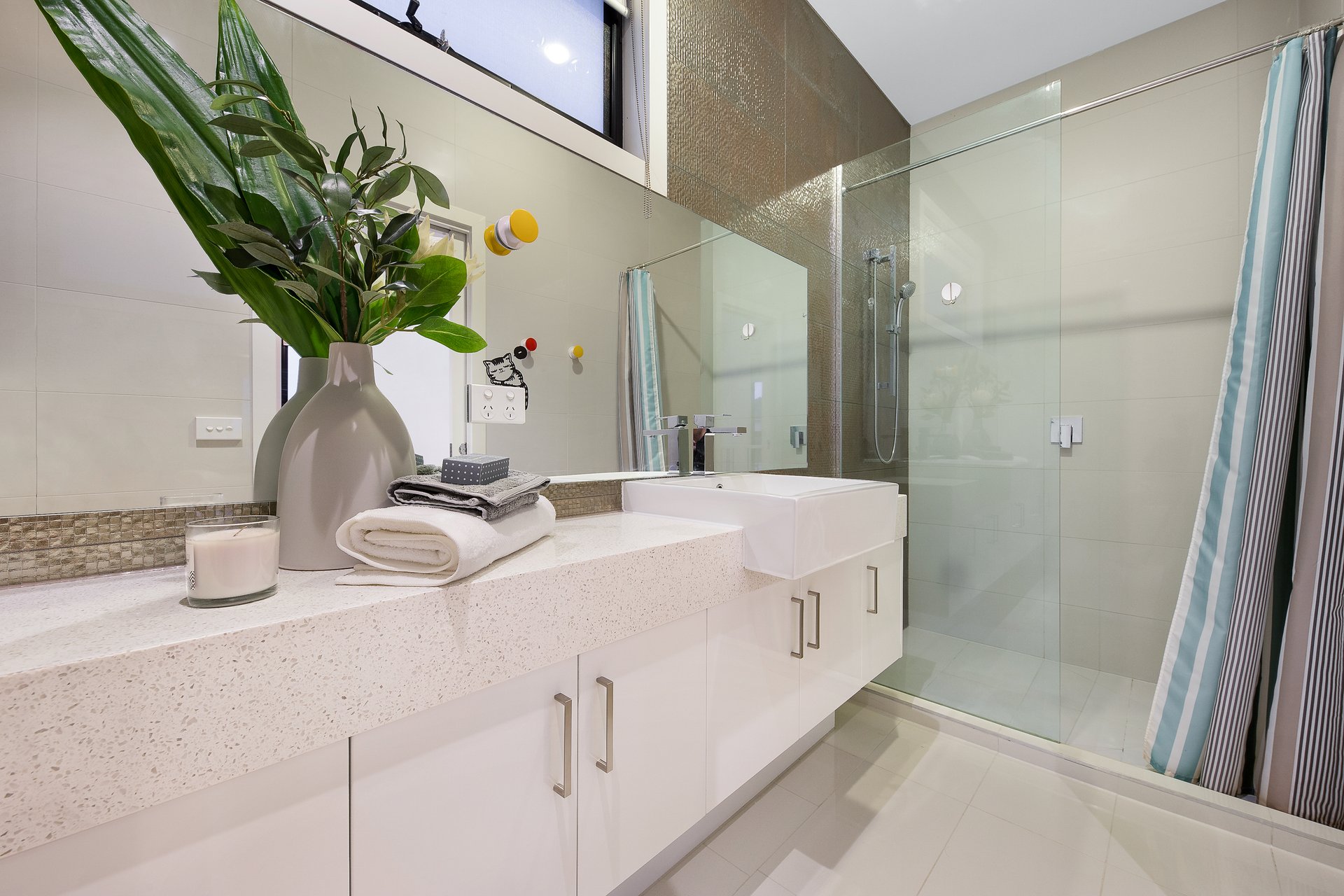 1/9 Newton Grove, Glen Waverley image 5