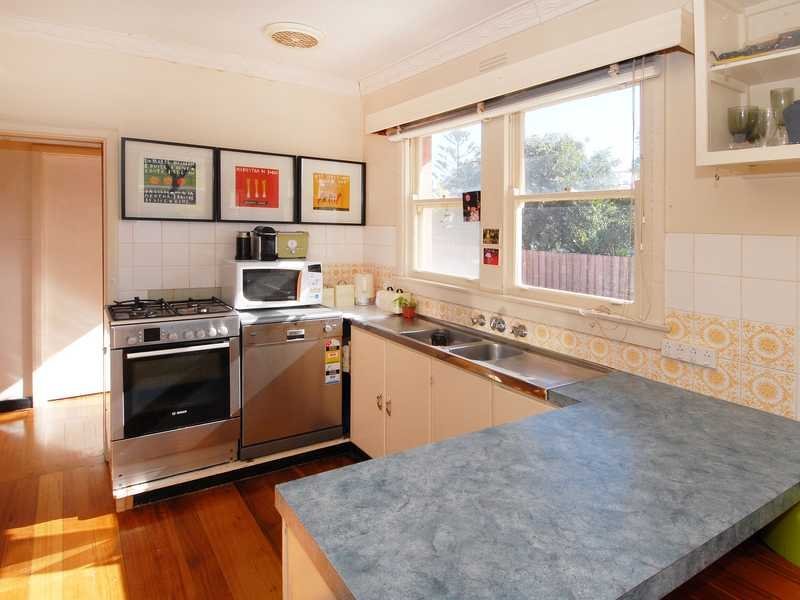 19 Norwood Street, Herne Hill image 3