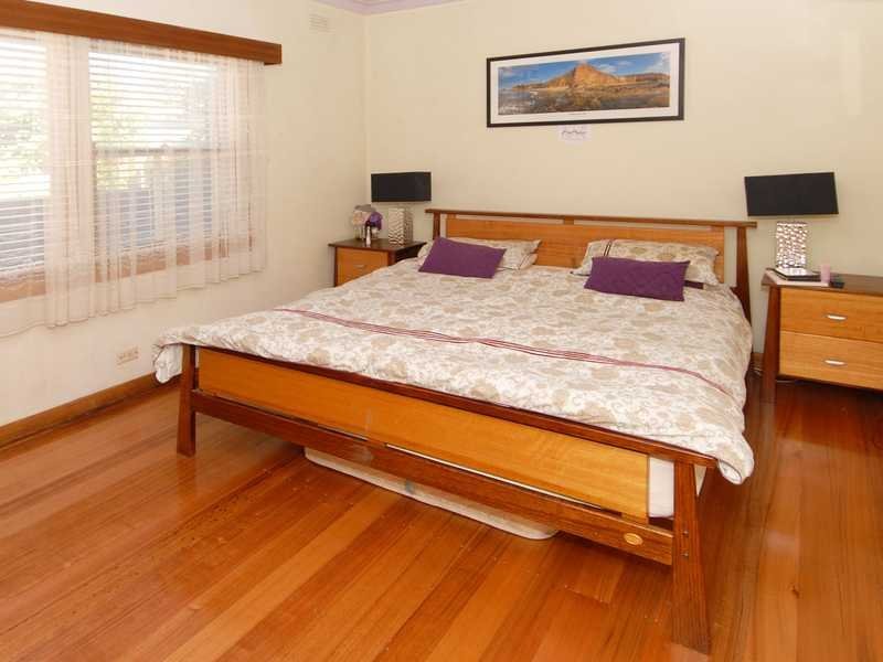 19 Norwood Street, Herne Hill image 5