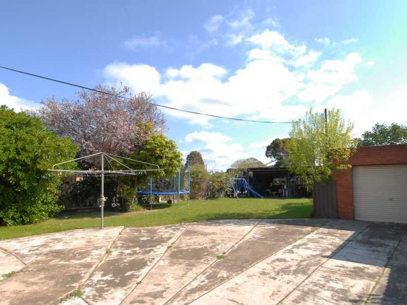 19 Norwood Street, Herne Hill image 8