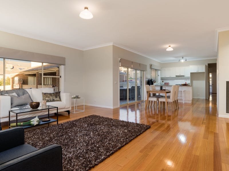 19 Pacific Drive, Mooroolbark image 5