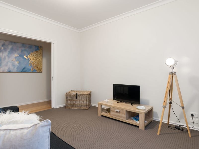 19 Pacific Drive, Mooroolbark image 8