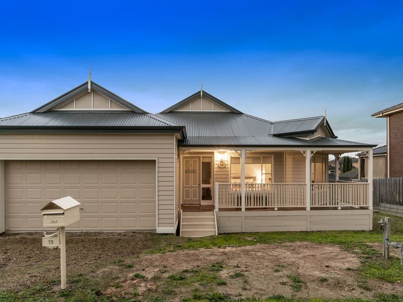 19 Pacific Drive, Mooroolbark image 18