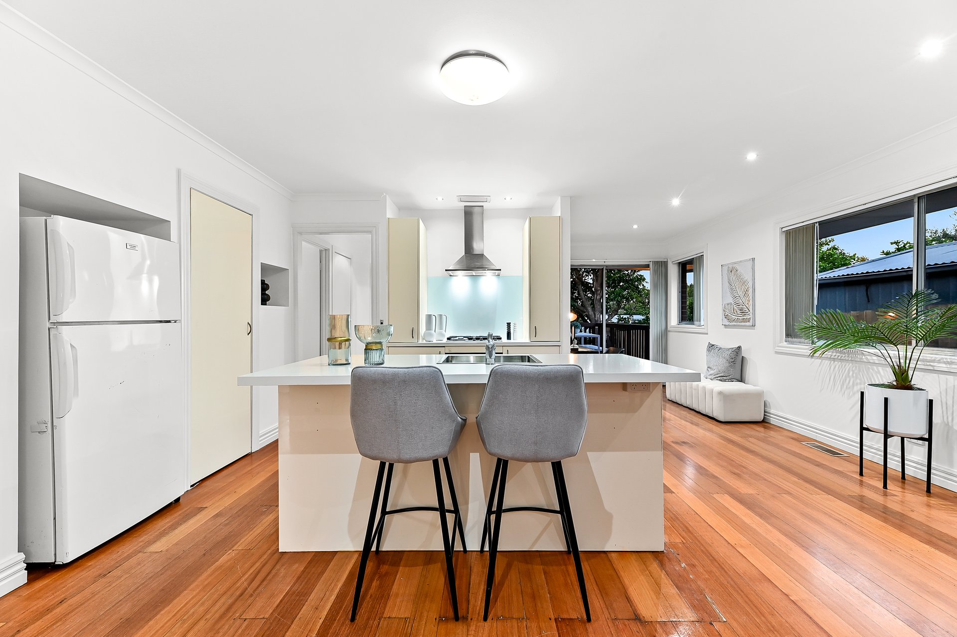 1/9 Palm Beach Crescent, Mount Waverley image 4