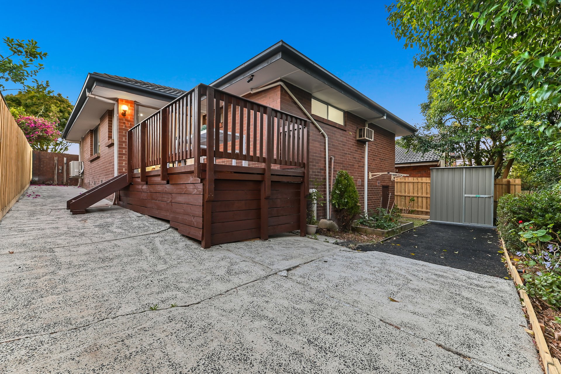 1/9 Palm Beach Crescent, Mount Waverley image 15