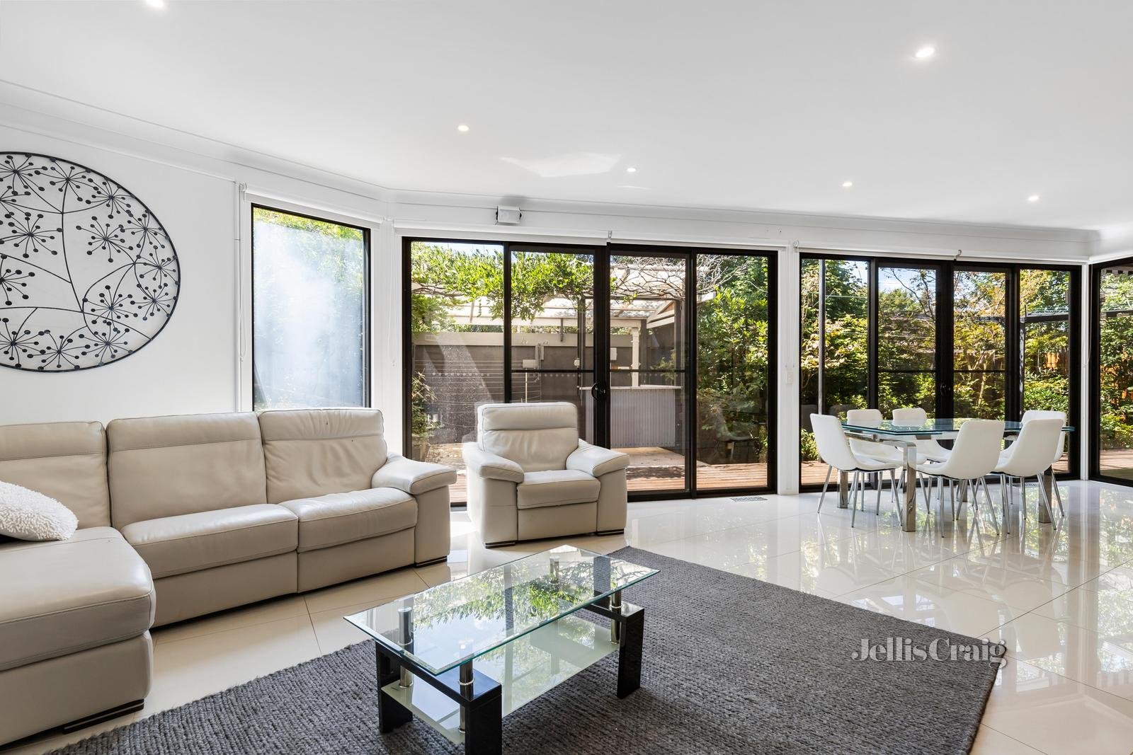 19 Panorama Drive, Croydon North image 2