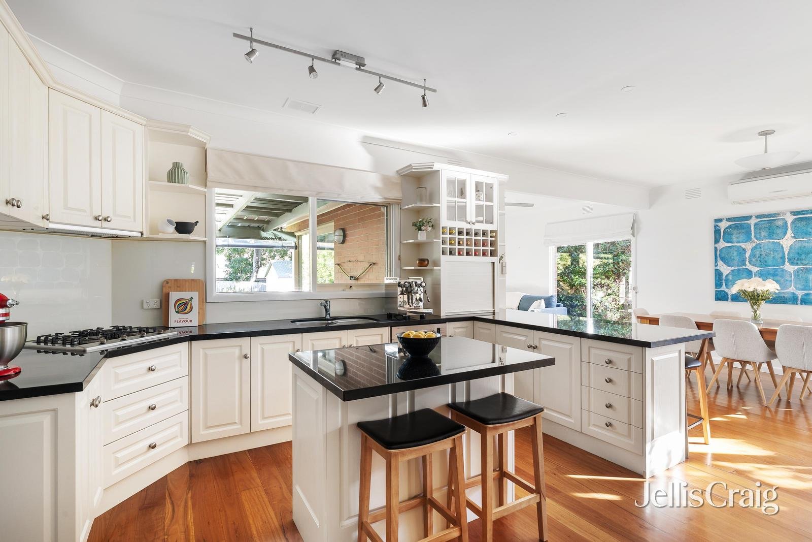 19 Park Road, Surrey&nbsp;Hills image 3
