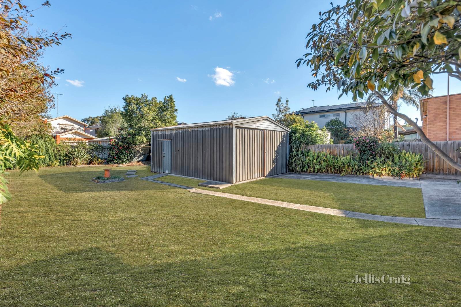 19 Parkstone Avenue, Pascoe Vale South image 6