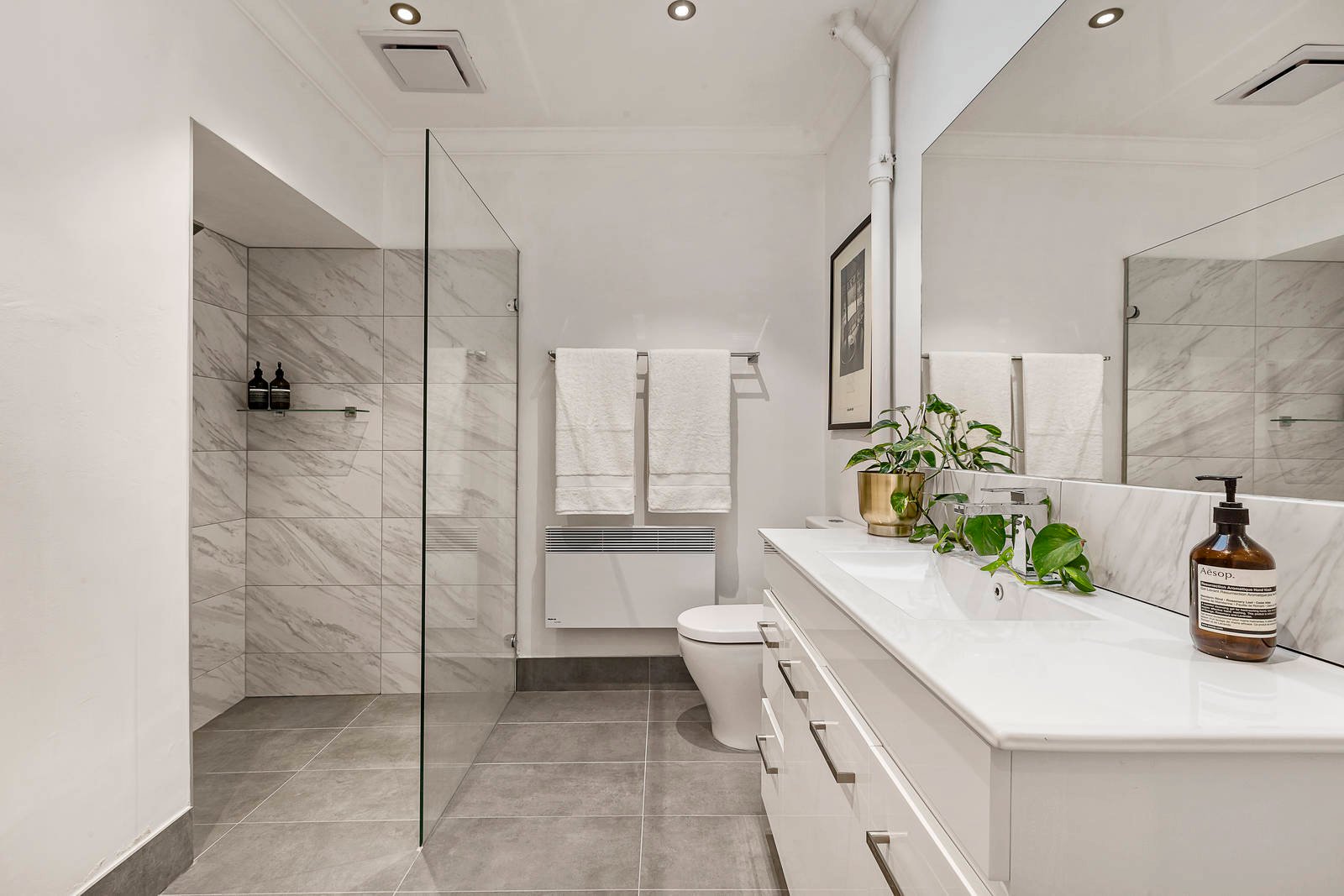 Property Gallery Thumbnail 14