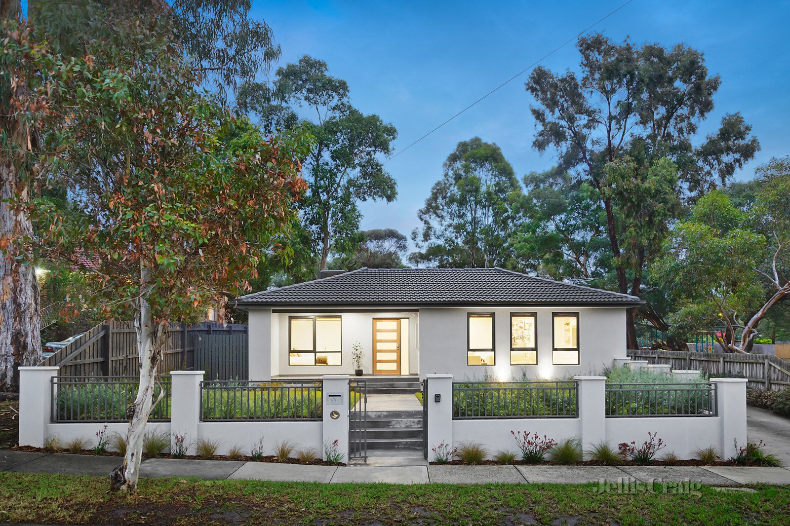 1/9 Porter Street, Briar Hill image 1