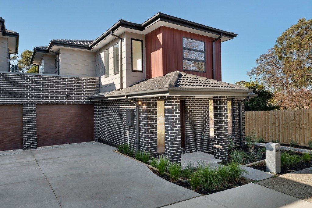 19 Purches Street, Mitcham image 1