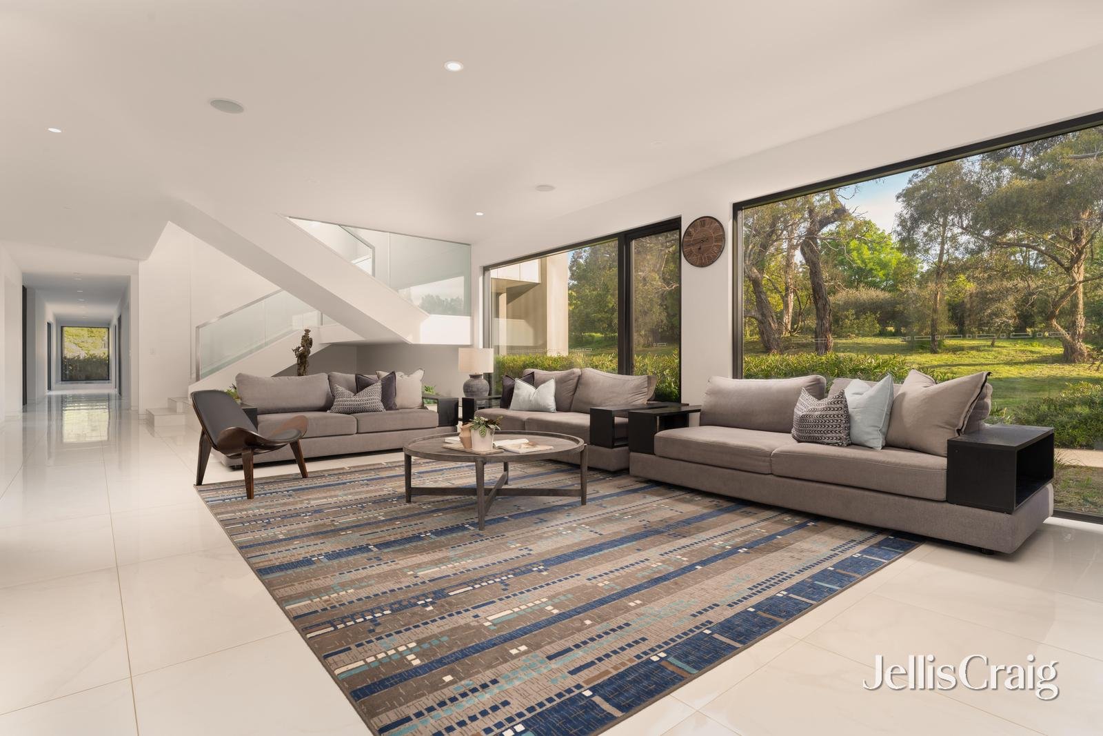 19 Pyrenees Vista Close, Invermay image 3