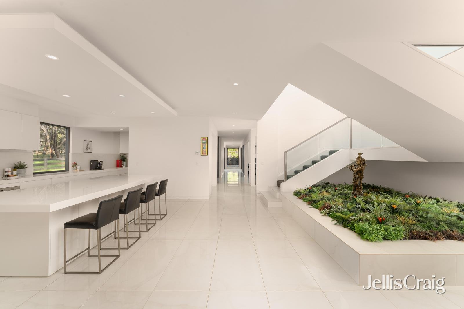 19 Pyrenees Vista Close, Invermay image 4