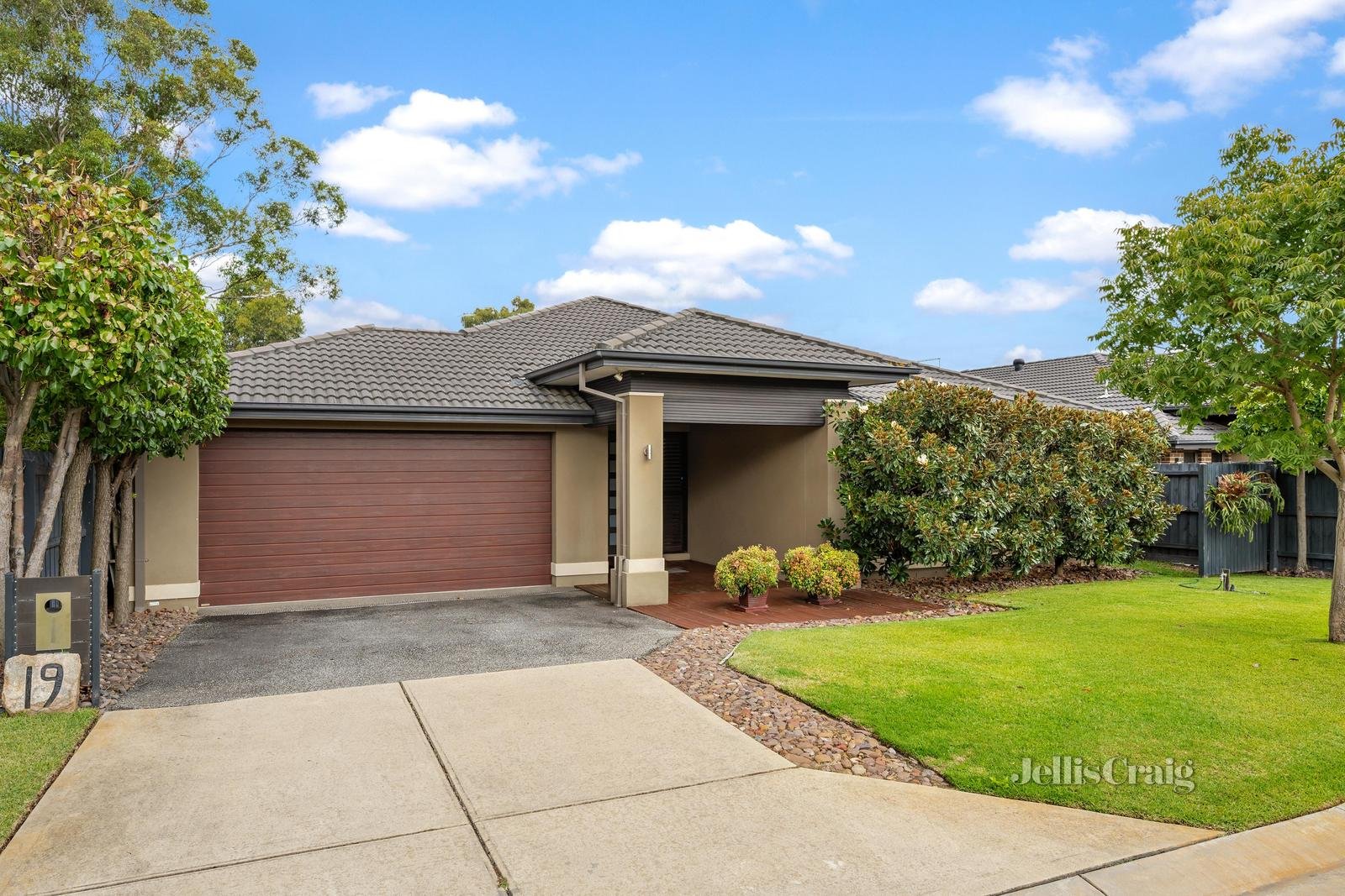 19 Regal Terrace, Mooroolbark image 22