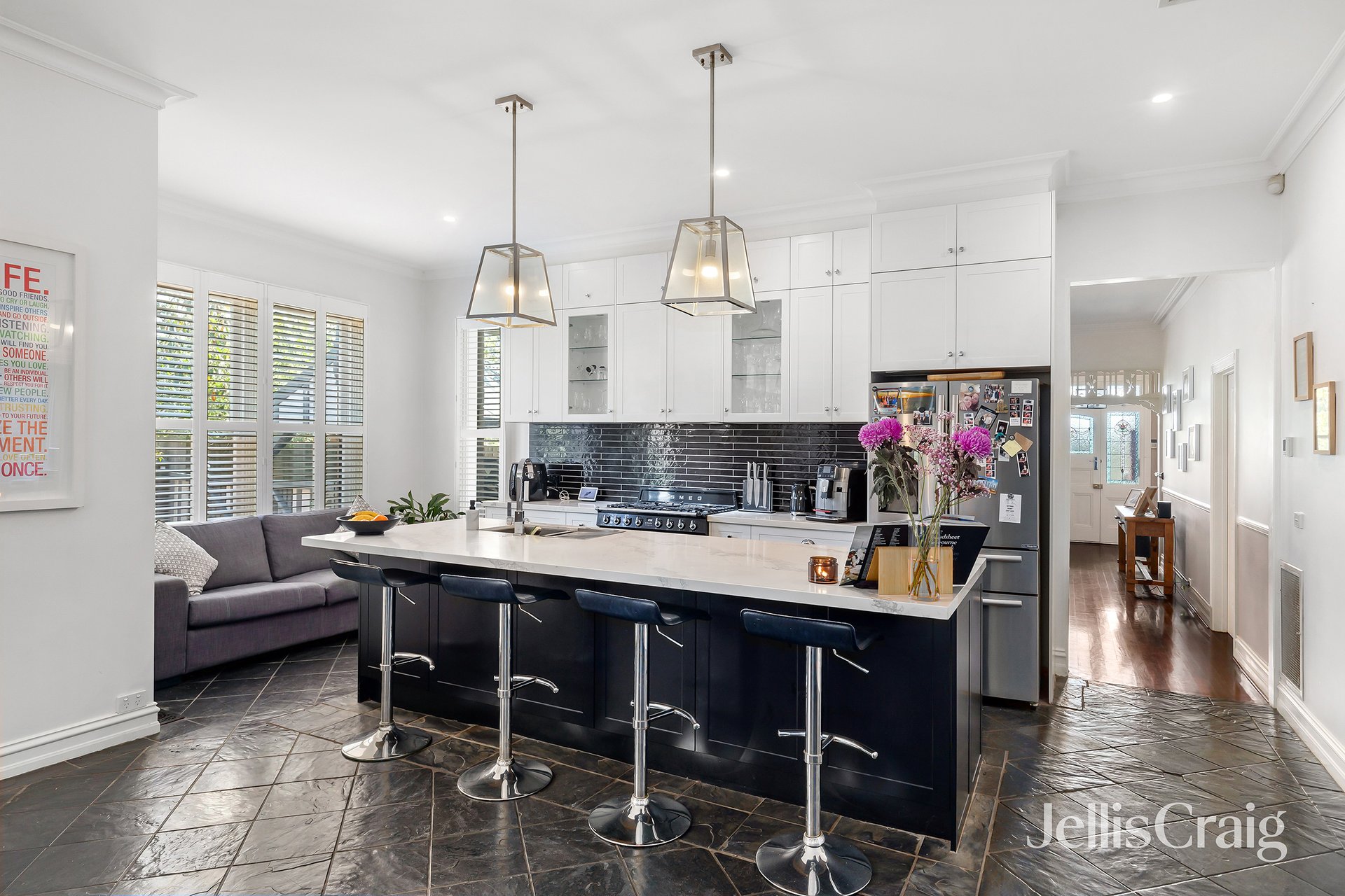 19 Ridgeview Street, Eltham image 2