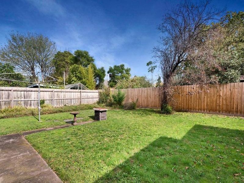 19 Ridgeway Avenue, Kew image 8