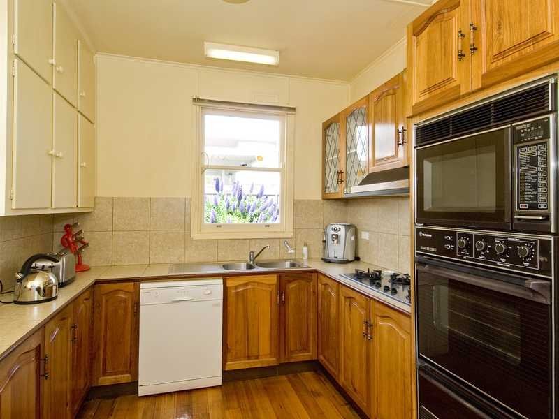 19 Roebuck Street, Newtown image 2