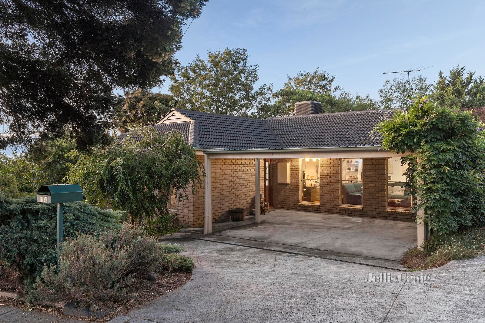 19 Roseman Road, Chirnside Park image 11