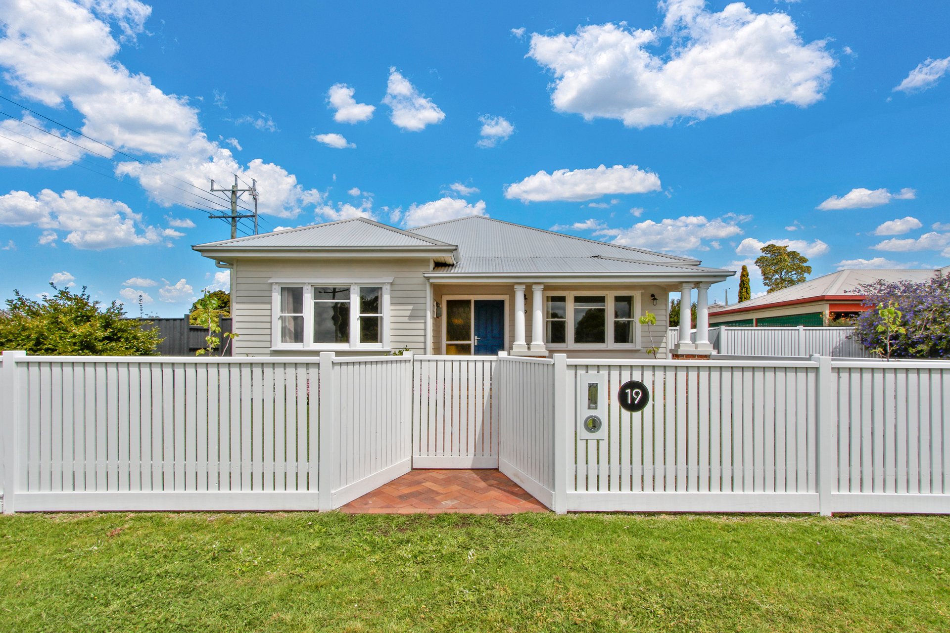 19 Ross Street, Bairnsdale 3 bed, 2 bath House… Bill Wyndham & Co.