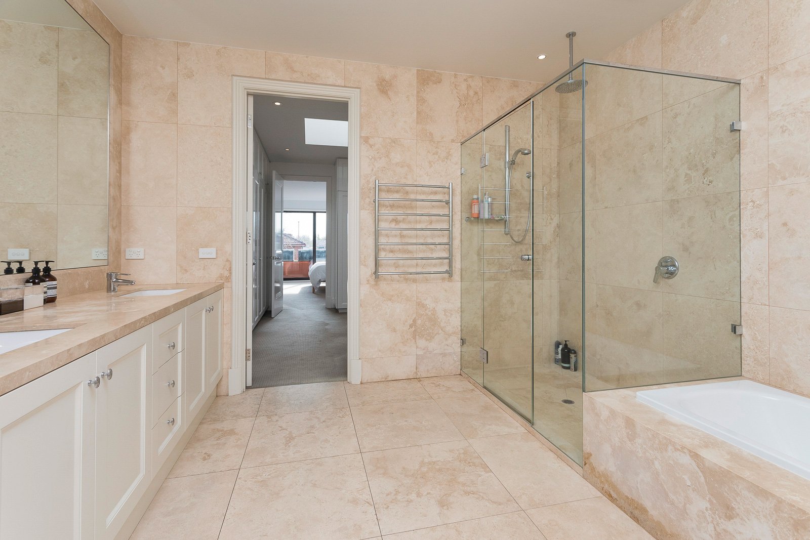 Property Gallery Thumbnail 5
