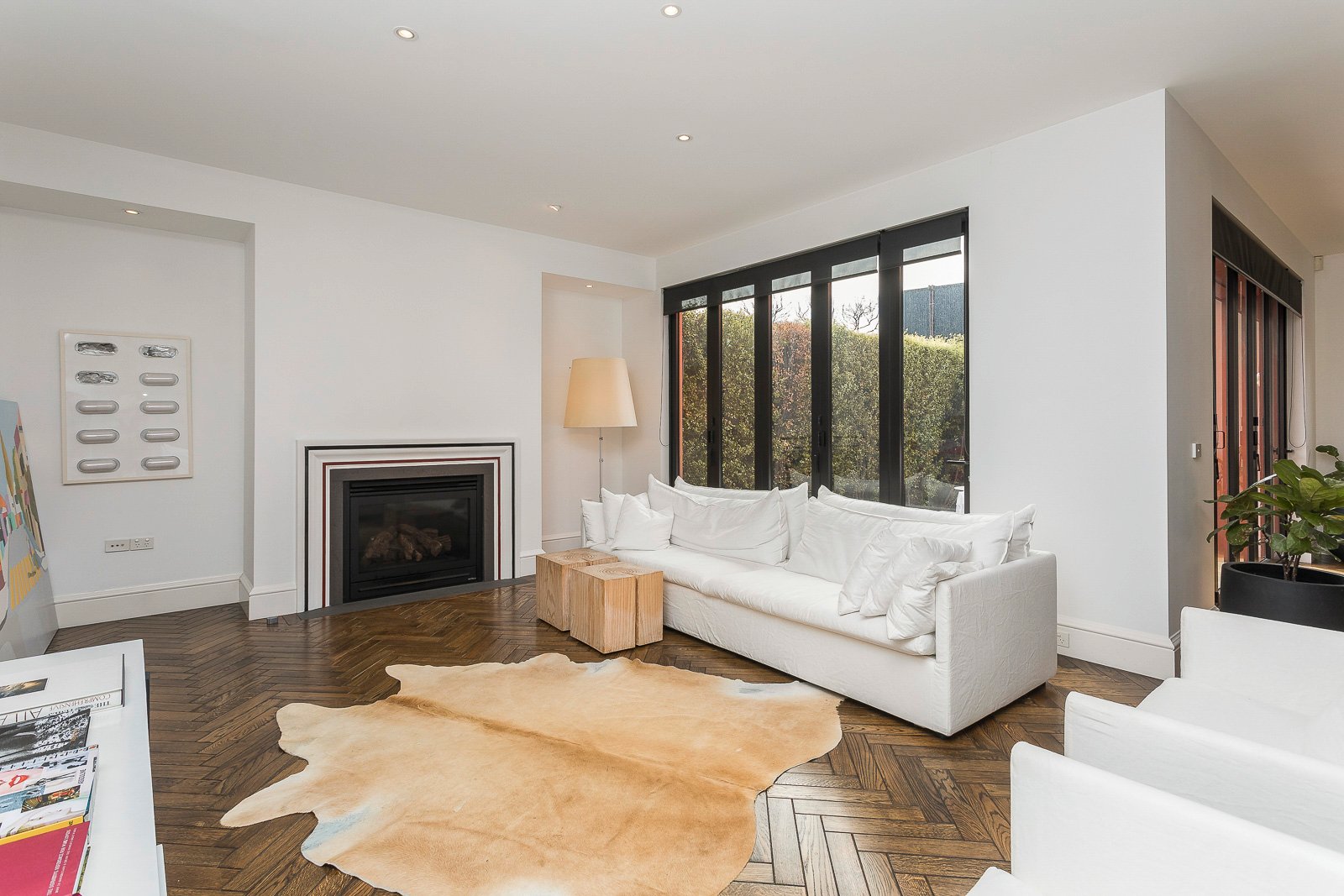 Property Gallery Thumbnail 2