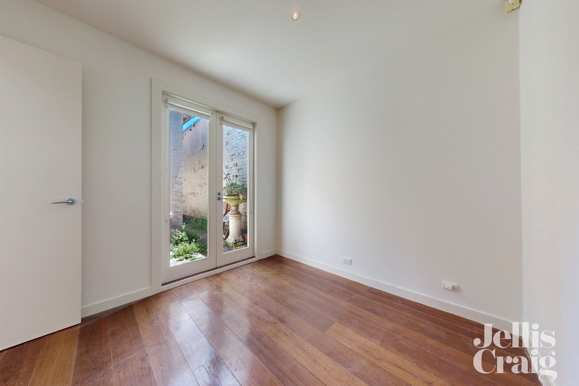 19 Rotherwood Street, Richmond image 11