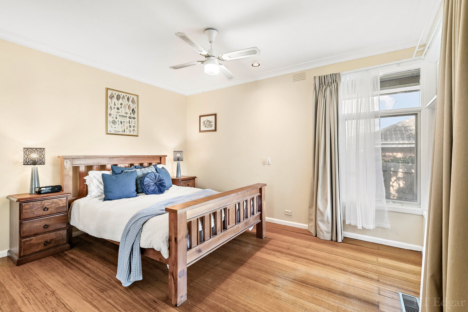 Property Gallery Thumbnail 6