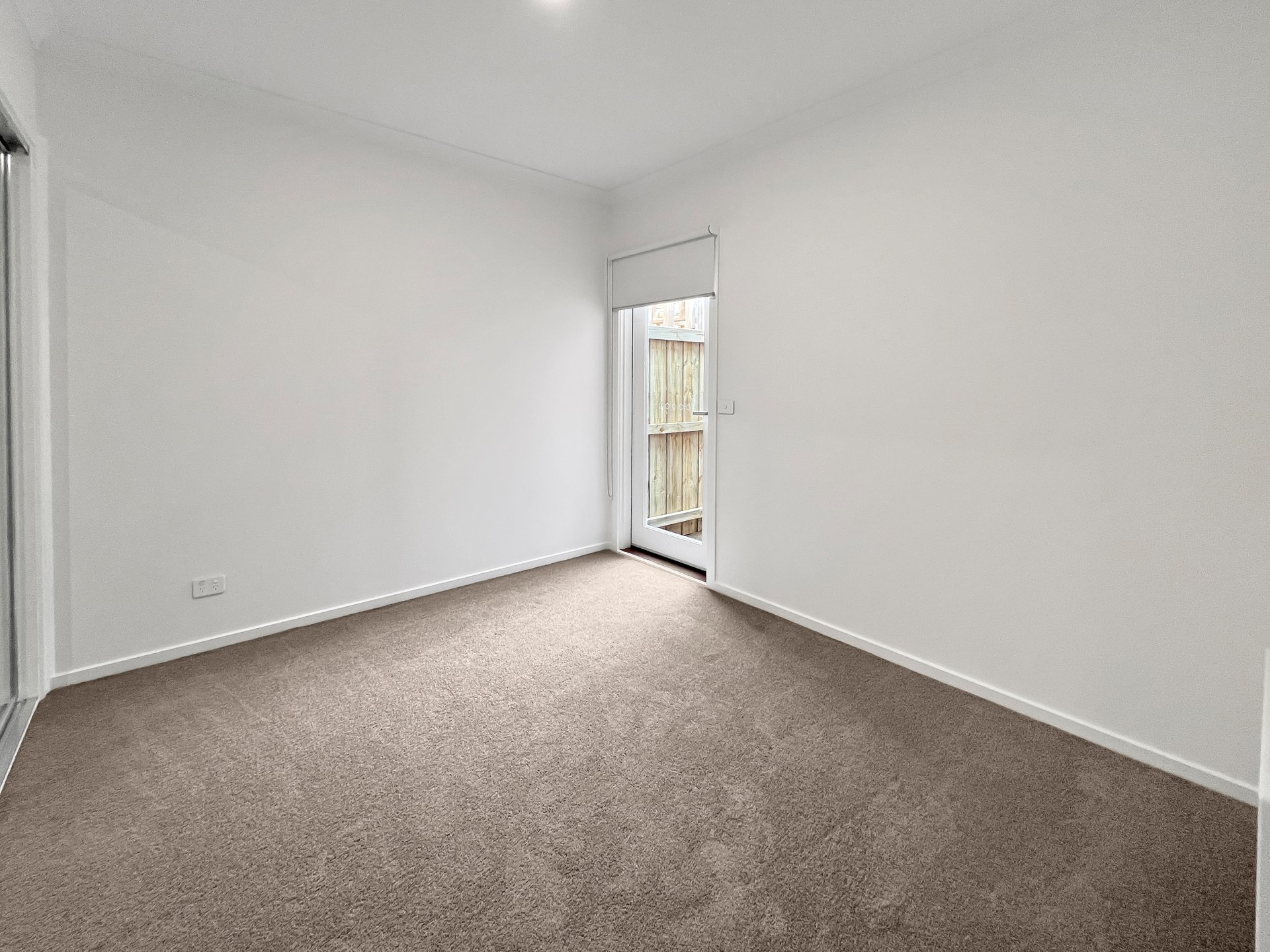 19 Scoparia Street, Charlemont image 3