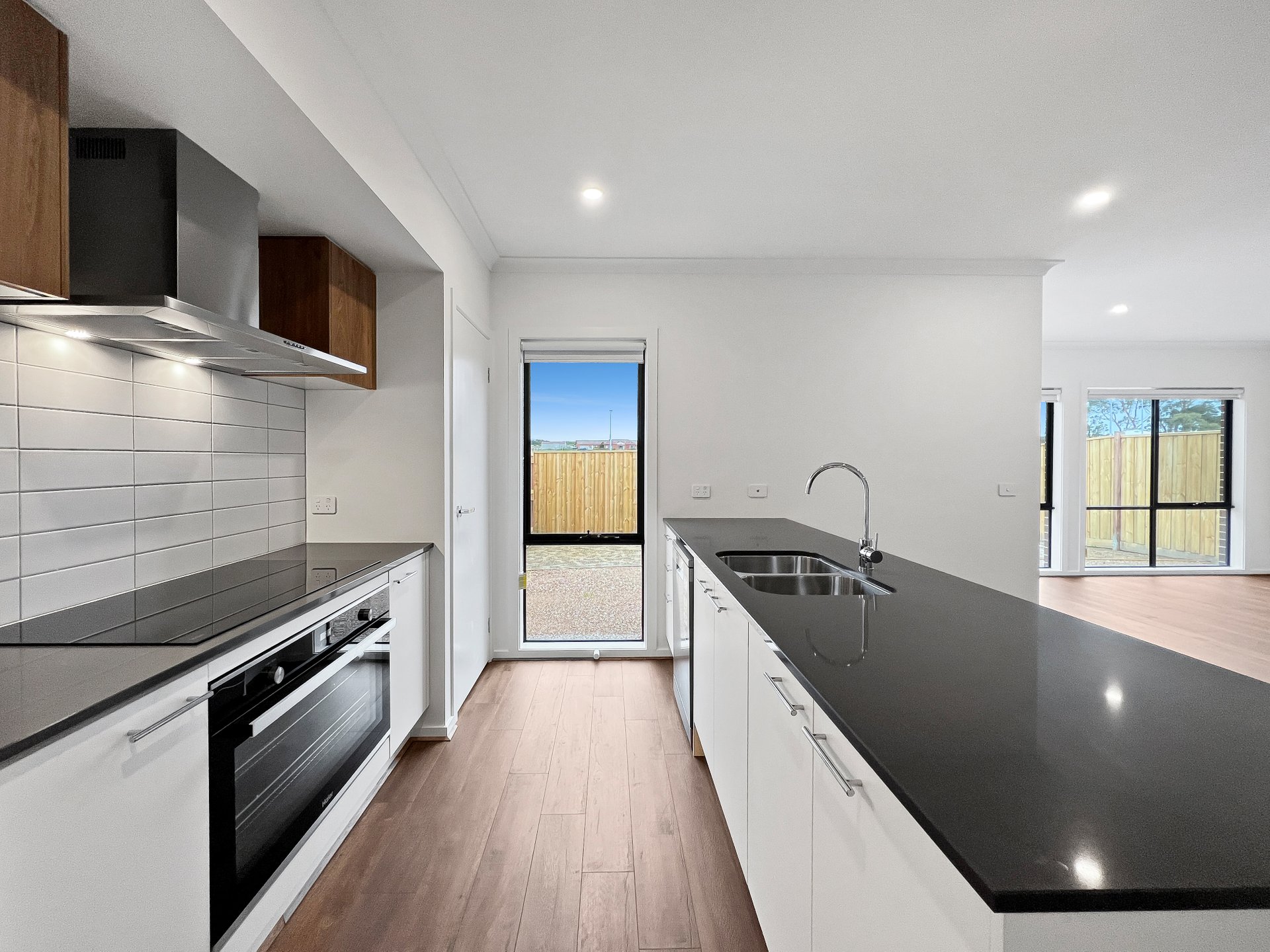 19 Scoparia Street, Charlemont image 10