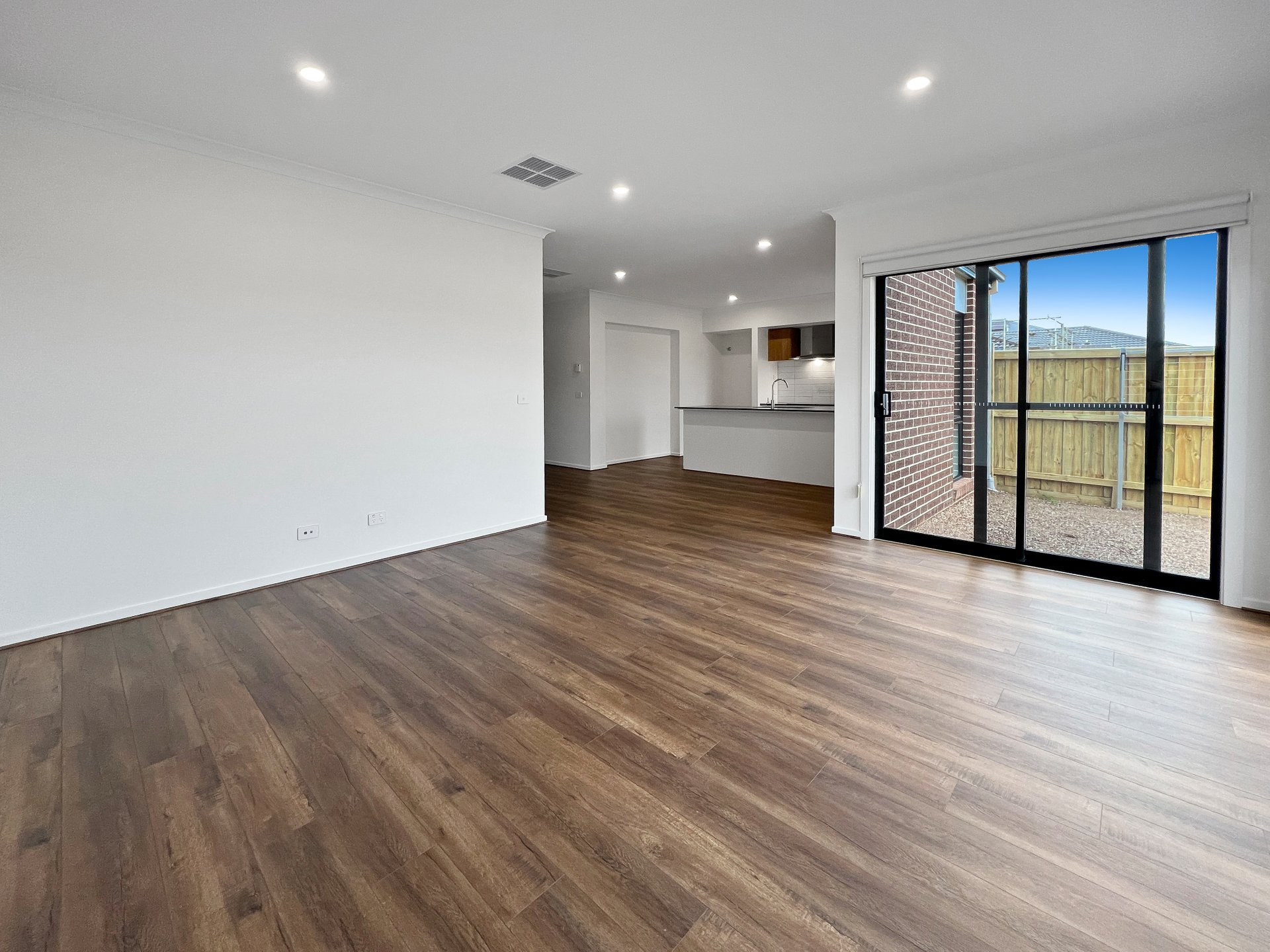 19 Scoparia Street, Charlemont image 13