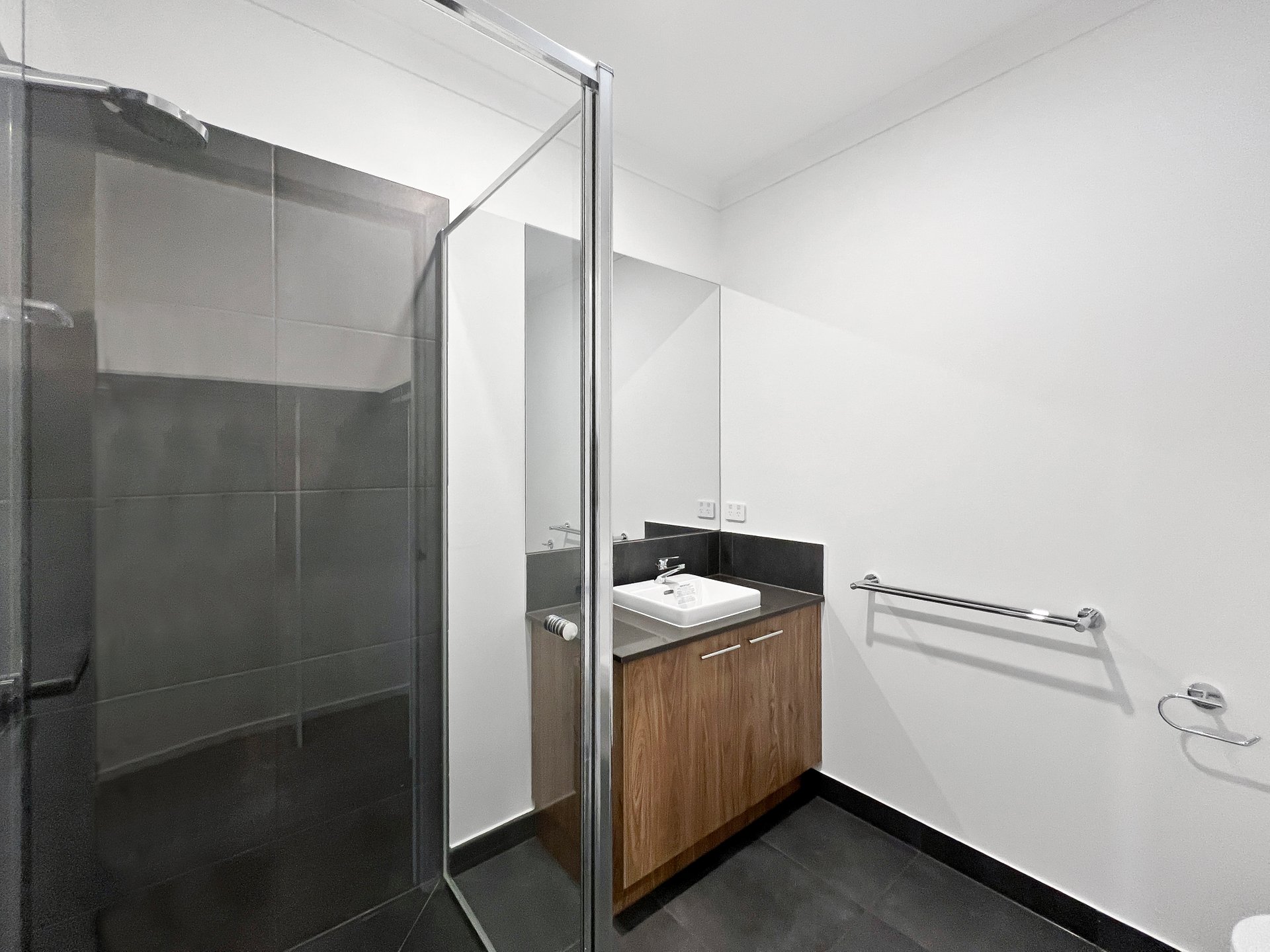 19 Scoparia Street, Charlemont image 12
