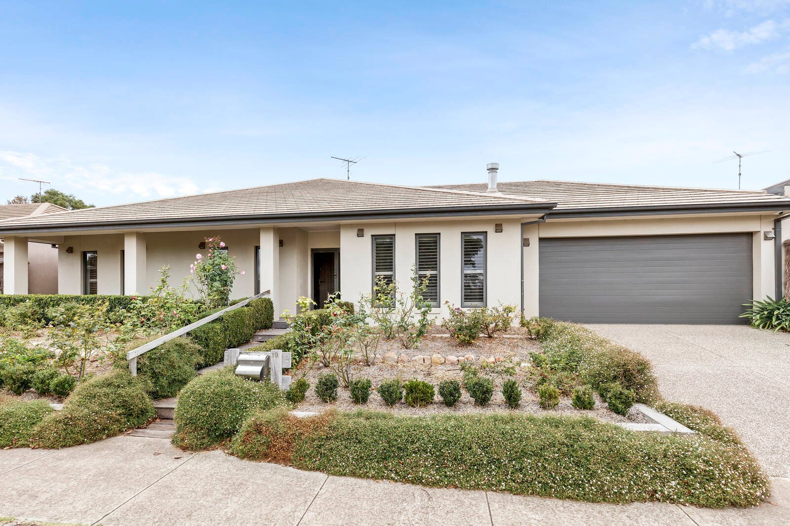 Property Gallery - Main Image