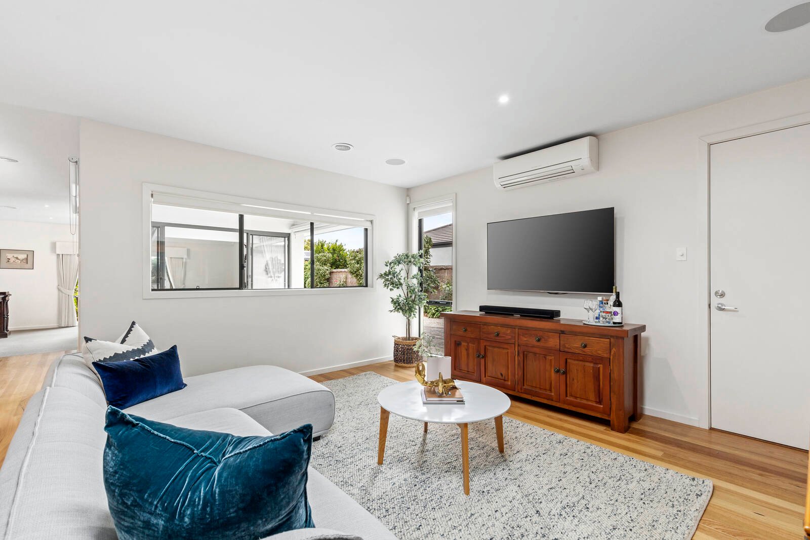 Property Gallery Thumbnail 5