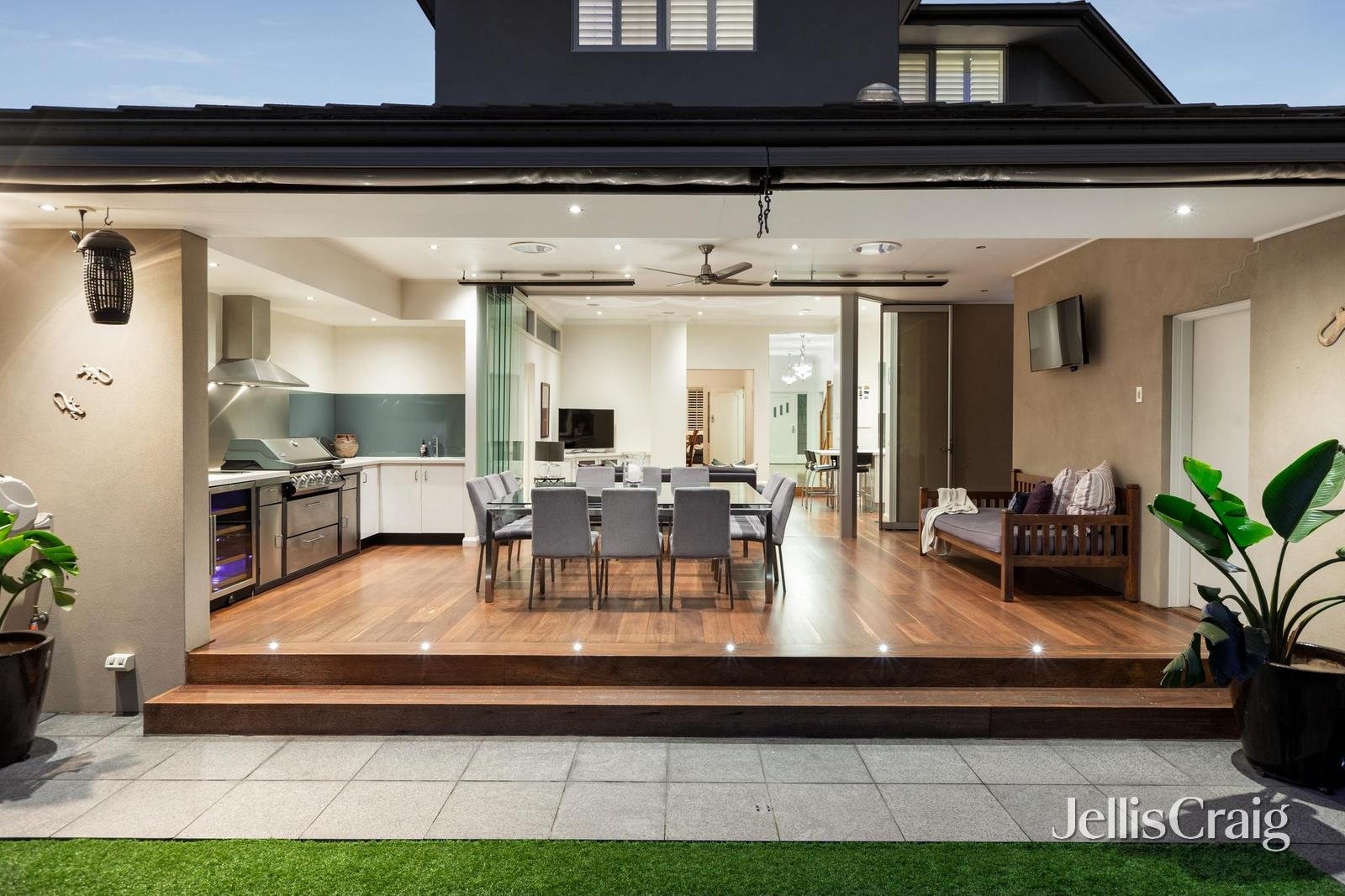 19 Smith Road, Camberwell image 6